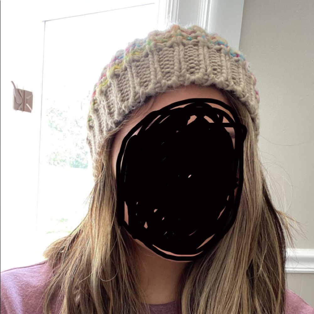 Slouchy winter hat - Picture 2 of 3